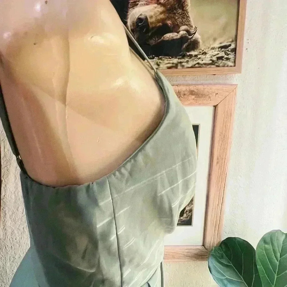 Lulus Call me faux women’s romper in size XS - Picture 12 of 14
